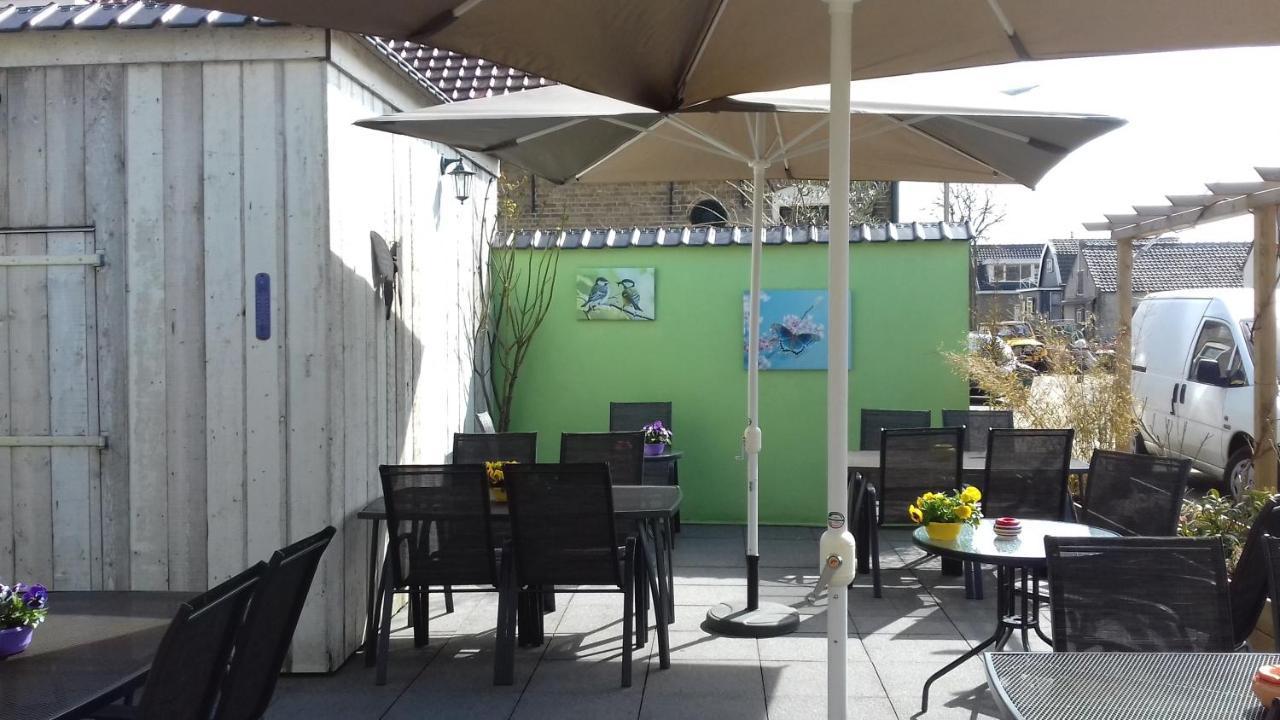 Eetcafe/Pension Nooitgedacht Strijen Екстер'єр фото